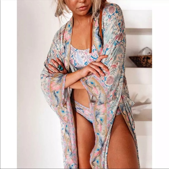Luxe Bohemian Gypsy Print Kimono Wrap Coverup - Picture 3 of 11